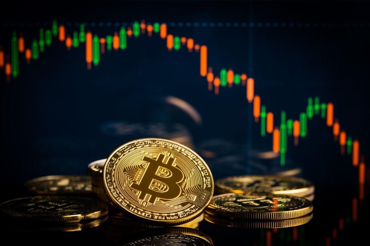 Bitcoin lao dốc về $109K: ETF Mỹ rút vốn, Powell "diều hâu" làm rung chuyển crypto