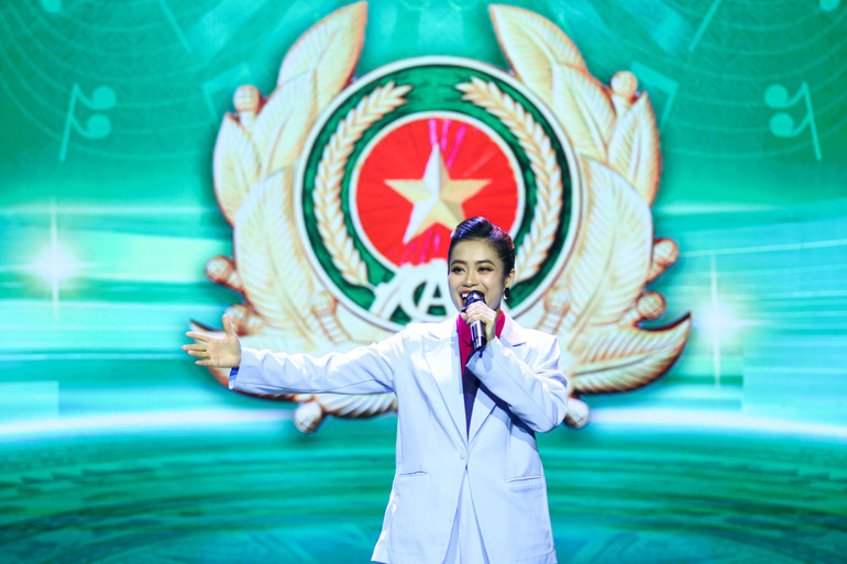 cuoc-chien-voi-toi-pham-tien-ao-len-song-dai-ha-noi-qua-series-phim-moi